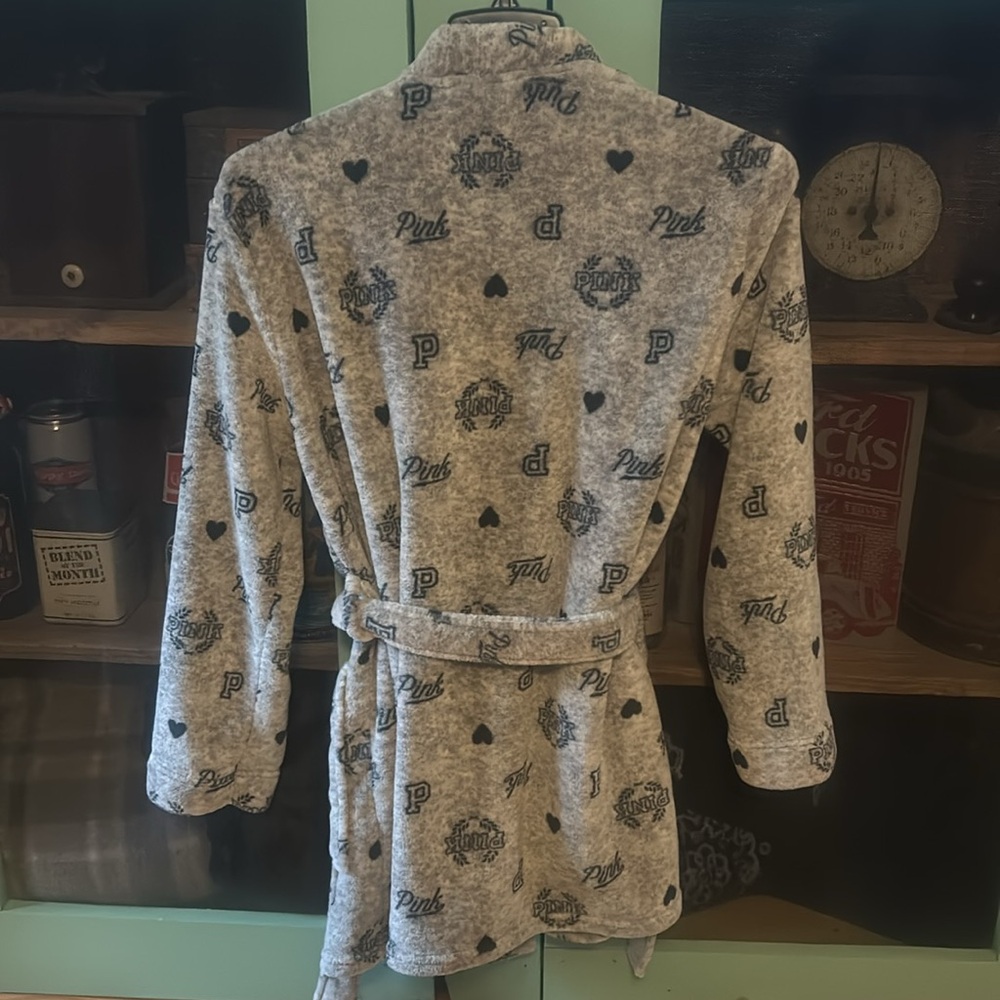 PINK short robe - Picture 3 of 4